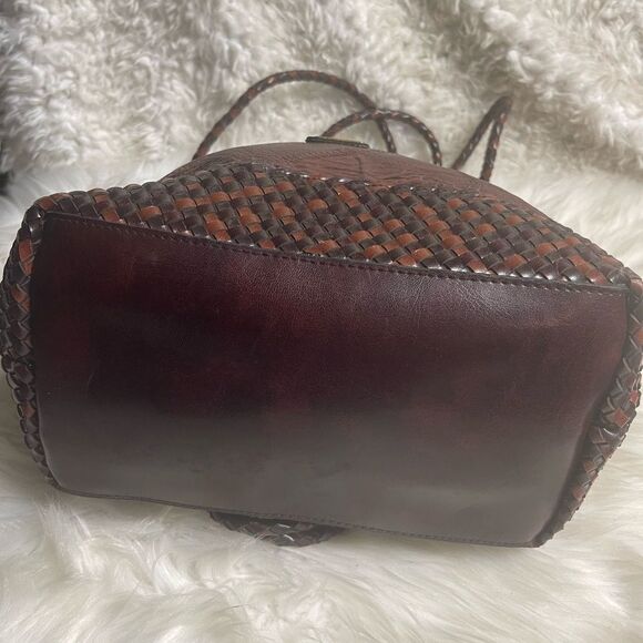 M.C. Brow synthetic Brown patchwork and braided shoulder/ crossbody bag. - Picture 4 of 13